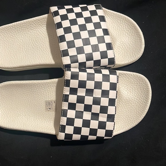 Women’s Vans Slides - Picture 2 of 4